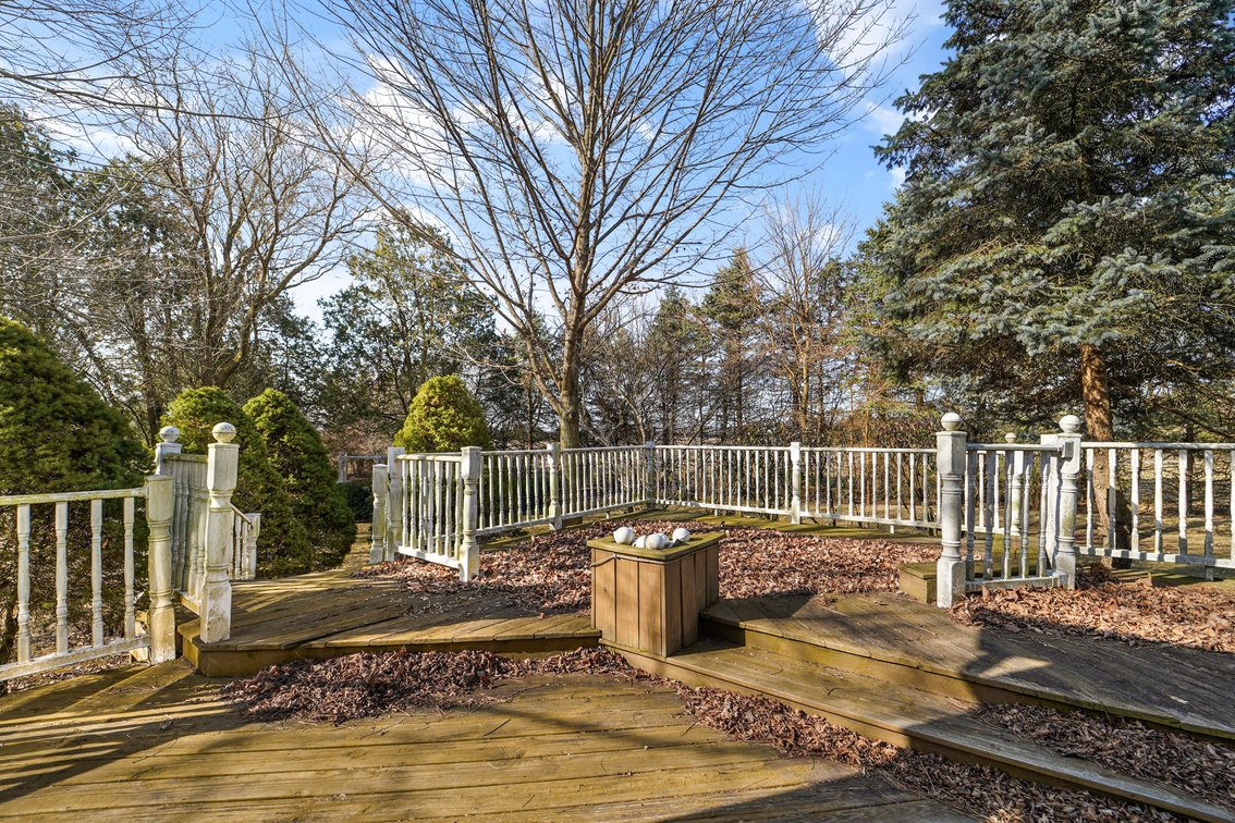 Image for MINIMUM BID AUCTION $900,000! 3133 Edgewood Rd