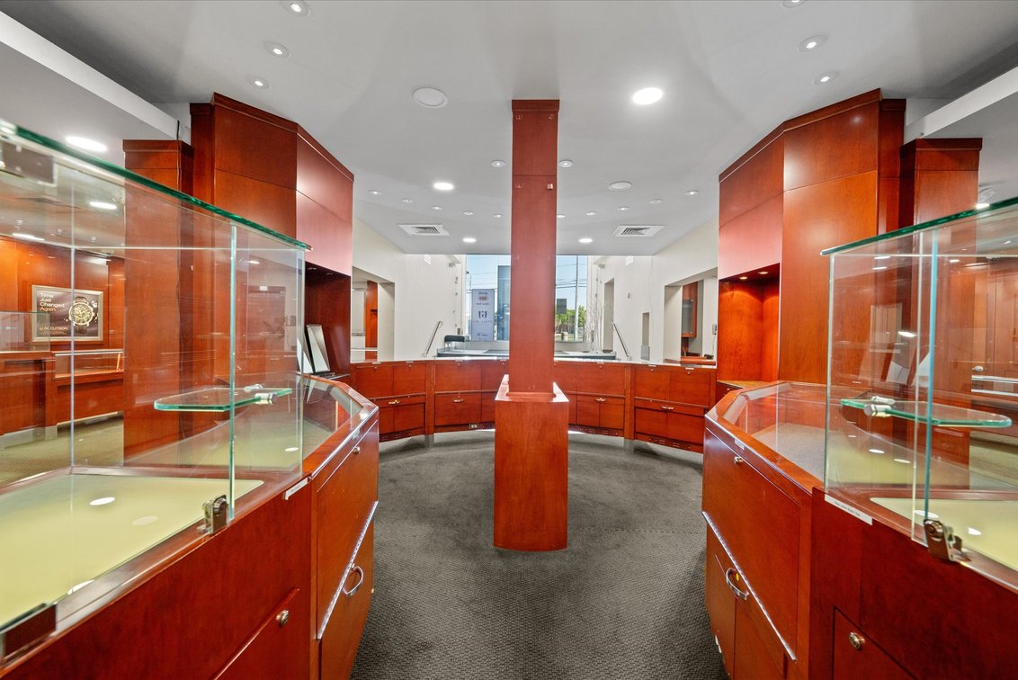 Image for MINIMUM BID AUCTION $2,000,000! 4217 Talmadge Rd