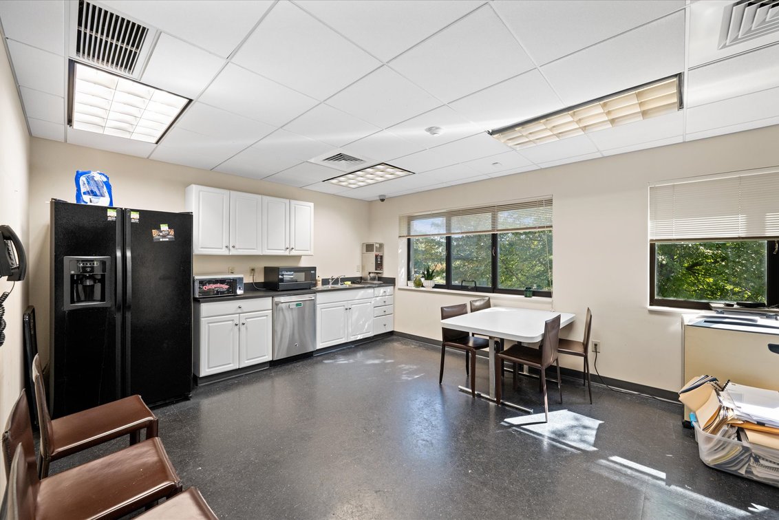 Image for MINIMUM BID AUCTION $2,000,000! 4217 Talmadge Rd