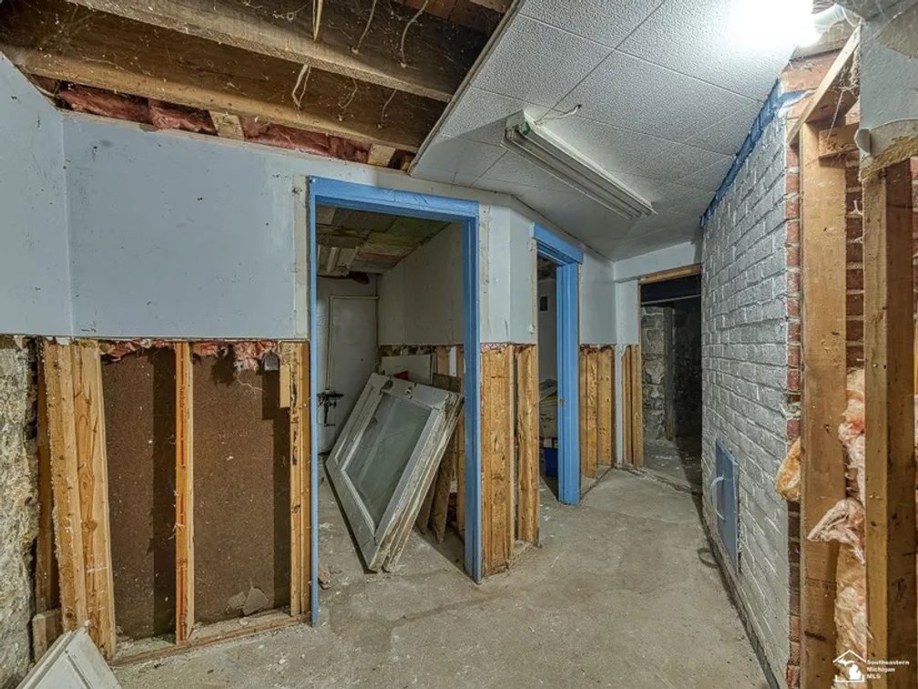 Image for MINIMUM BID AUCTION $49,000! 611 S. Monroe St.