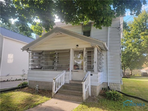 Image for MINIMUM BID AUCTION $70,000! 227 Wabash St