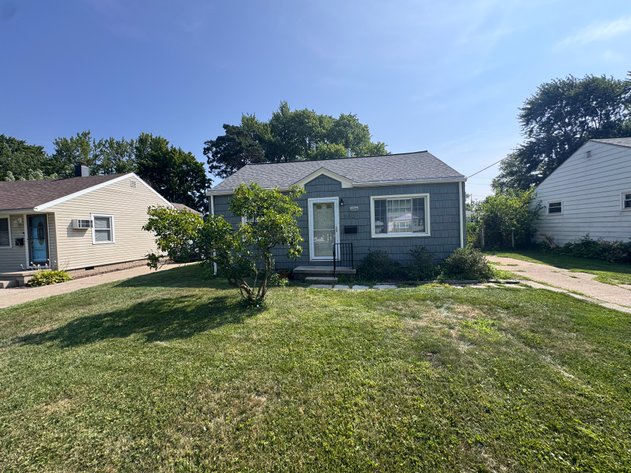 Image for MINIMUM BID AUCTION $89,000! 850 Lamonde Dr