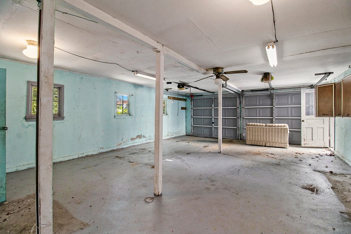 Image for MINIMUM BID AUCTION $79,000! 5400 E Albain Rd