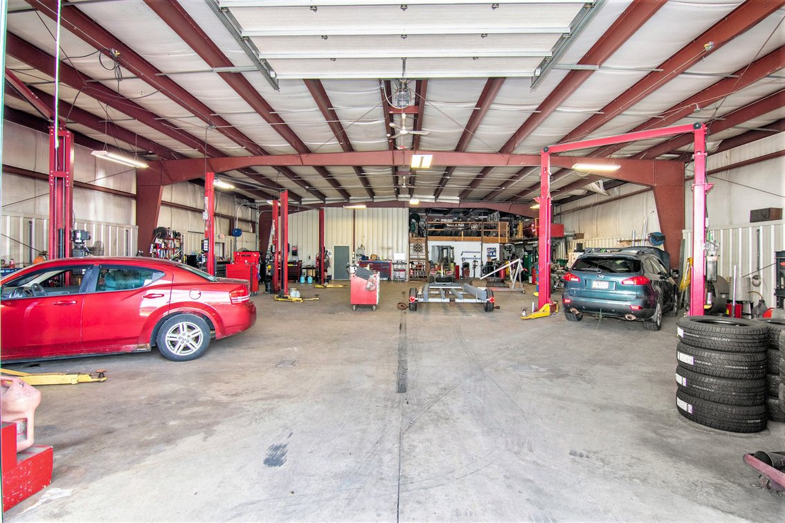 Image for MINIMUM BID AUCTION $275,000! 650 Plasterbed