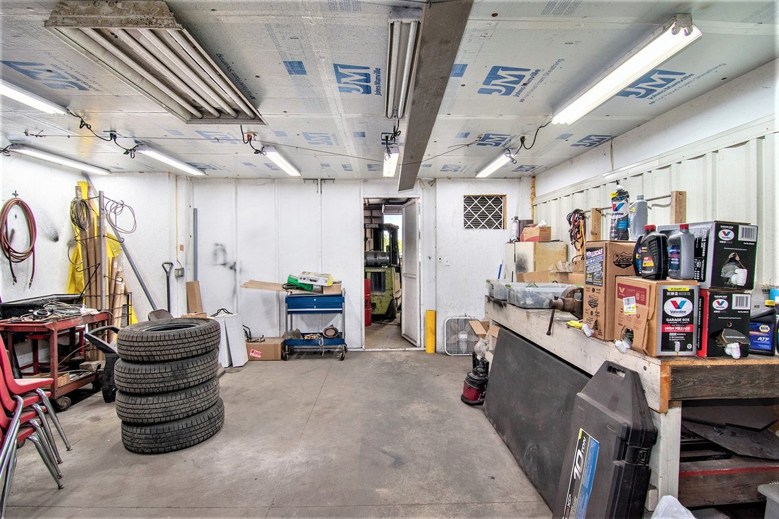 Image for MINIMUM BID AUCTION $275,000! 650 Plasterbed