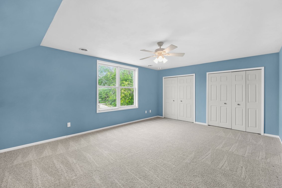 Image for MINIMUM BID AUCTION $425,000! 12294 Lakeshore Dr