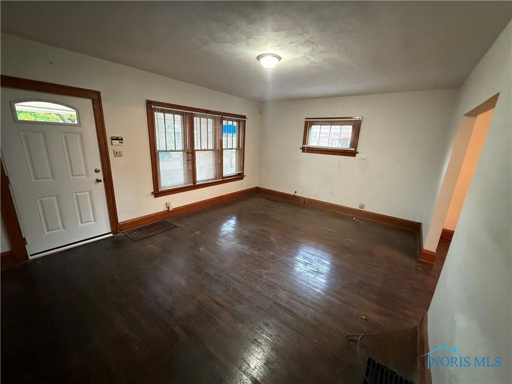 Image for MINIMUM BID AUCTION $40,000! 616 Park St