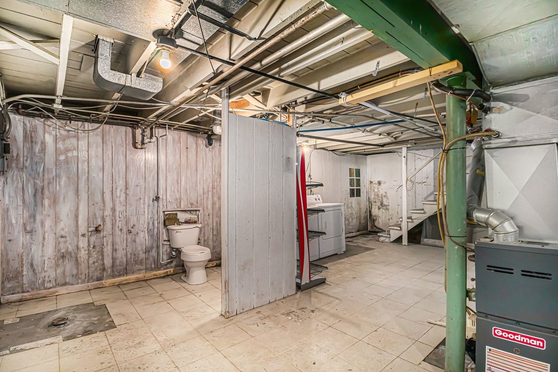 Image for SOLD PRIOR TO AUCTON! 933 Wright Ave