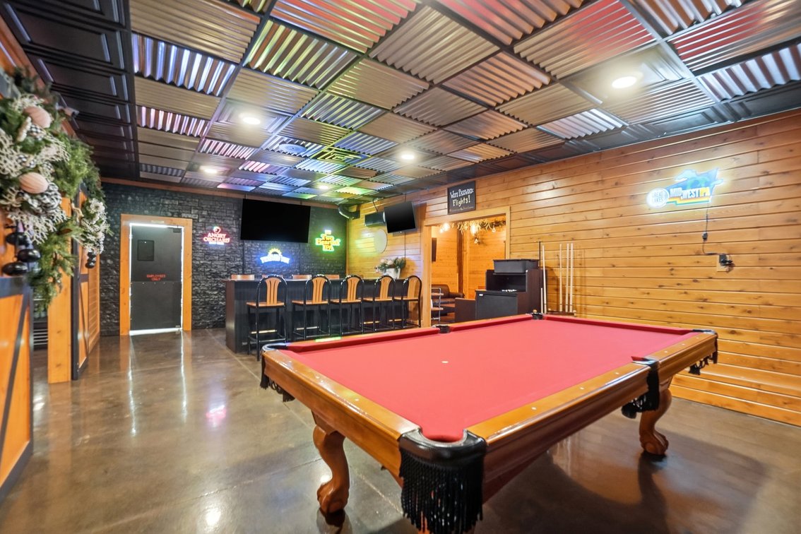Image for TURN-KEY BUSINESS AUCTION! 2330 Bright Rd
