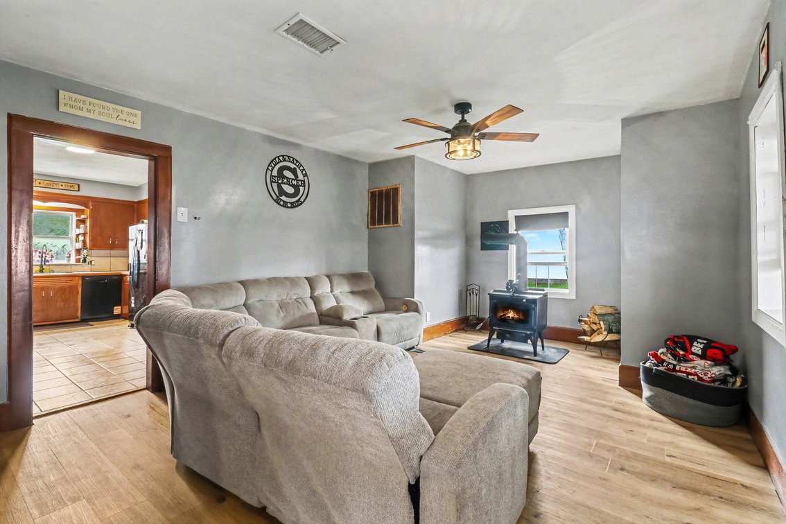 Image for SOLD PRIOR TO AUCTION! 114 N Main st