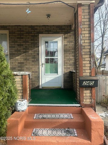 Image for MINIMUM BID AUCTION $40,000! 245 Plymouth St