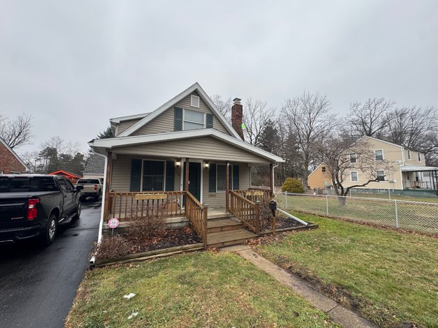 Image for MINIMUM BID AUCTION $69,000! 711 Sawyer Rd
