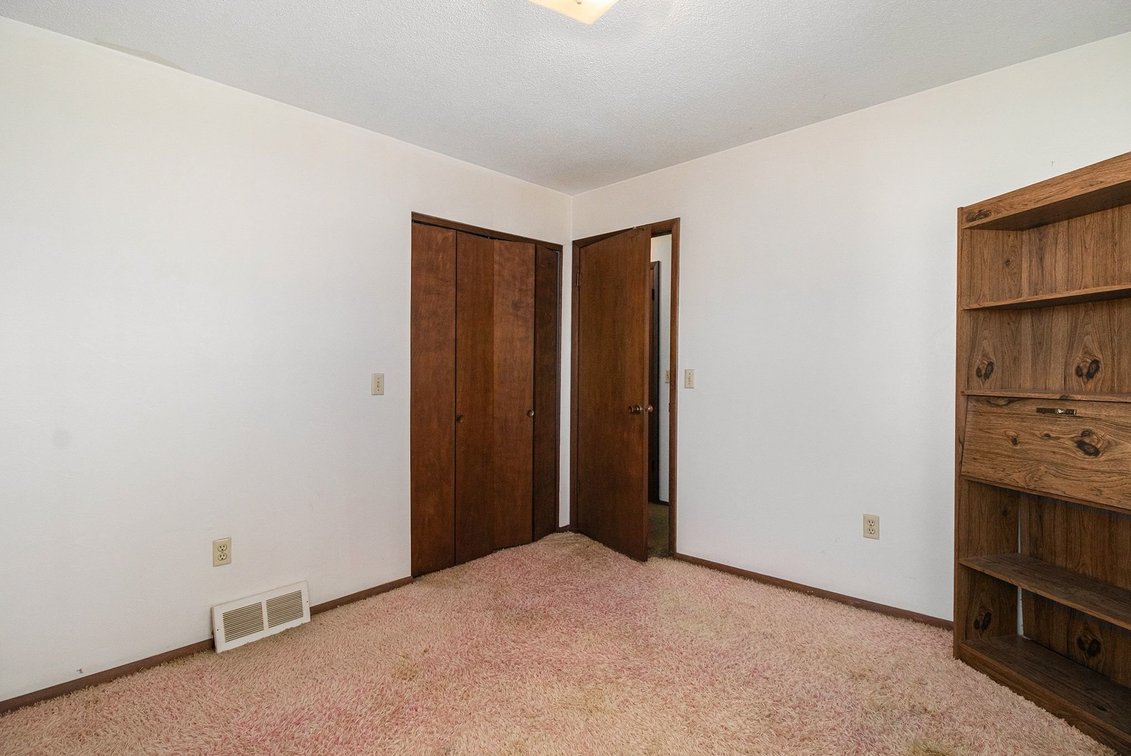 Image for MINIMUM BID AUCTION $150,000! 1236 Eastland Dr