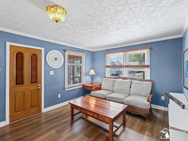 Image for MINIMUM BID AUCTION $59,000! 4346 4th St