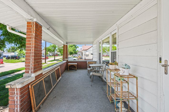 Image for MINIMUM BID AUCTION $99,000! 2559 106th St