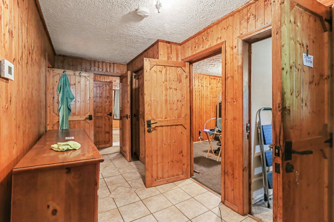 Image for MINIMUM BID AUCTION $149,000! 635 Glengary Rd