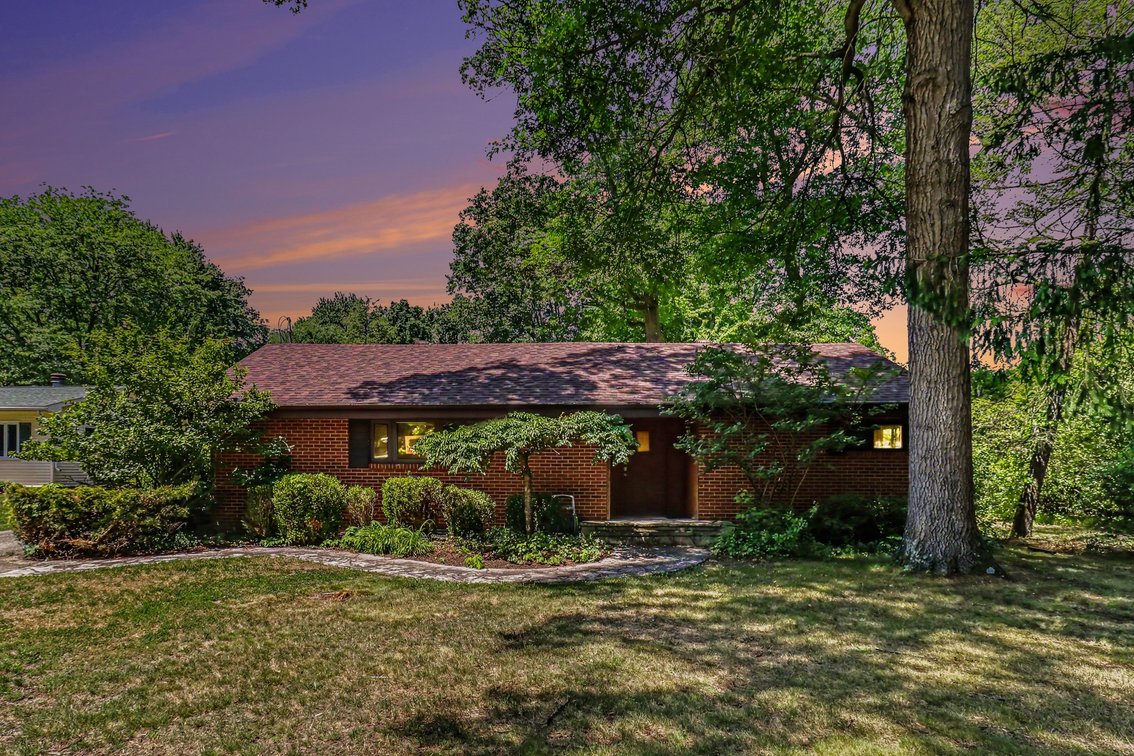 Image for MINIMUM BID AUCTION $149,000! 635 Glengary Rd