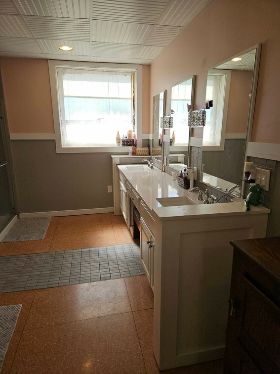 Image for MINIMUM BID AUCTION $160,000! 28025 Main St