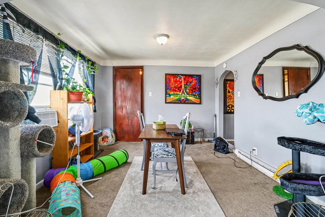 Image for MINIMUM BID AUCTION $49,000! 702 E Broadway