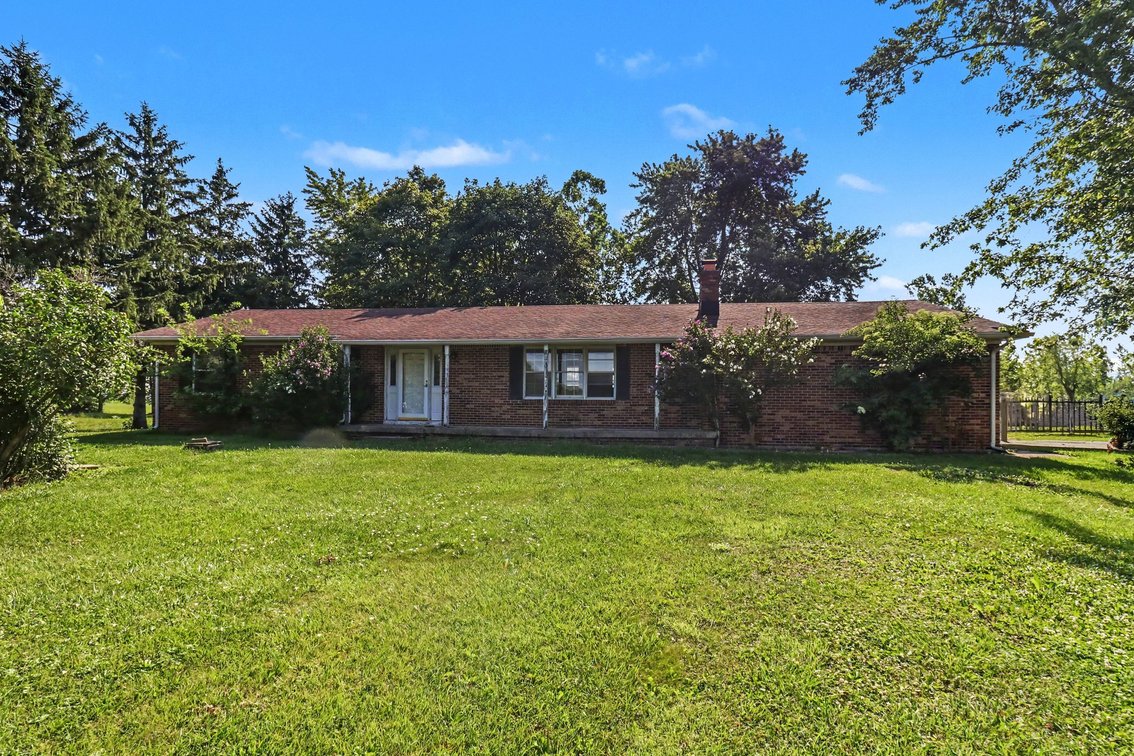 Image for MINIMUM BID AUCTION $149,000! 210 N. North Curtice Road
