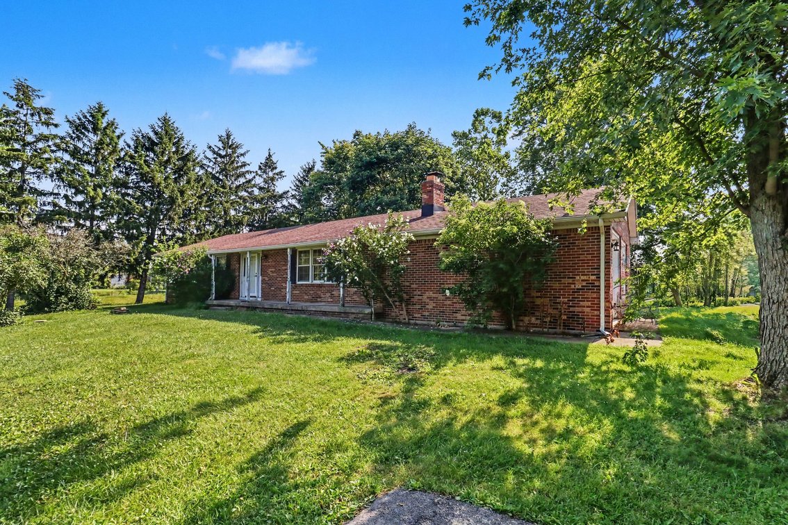 Image for MINIMUM BID AUCTION $149,000! 210 N. North Curtice Road