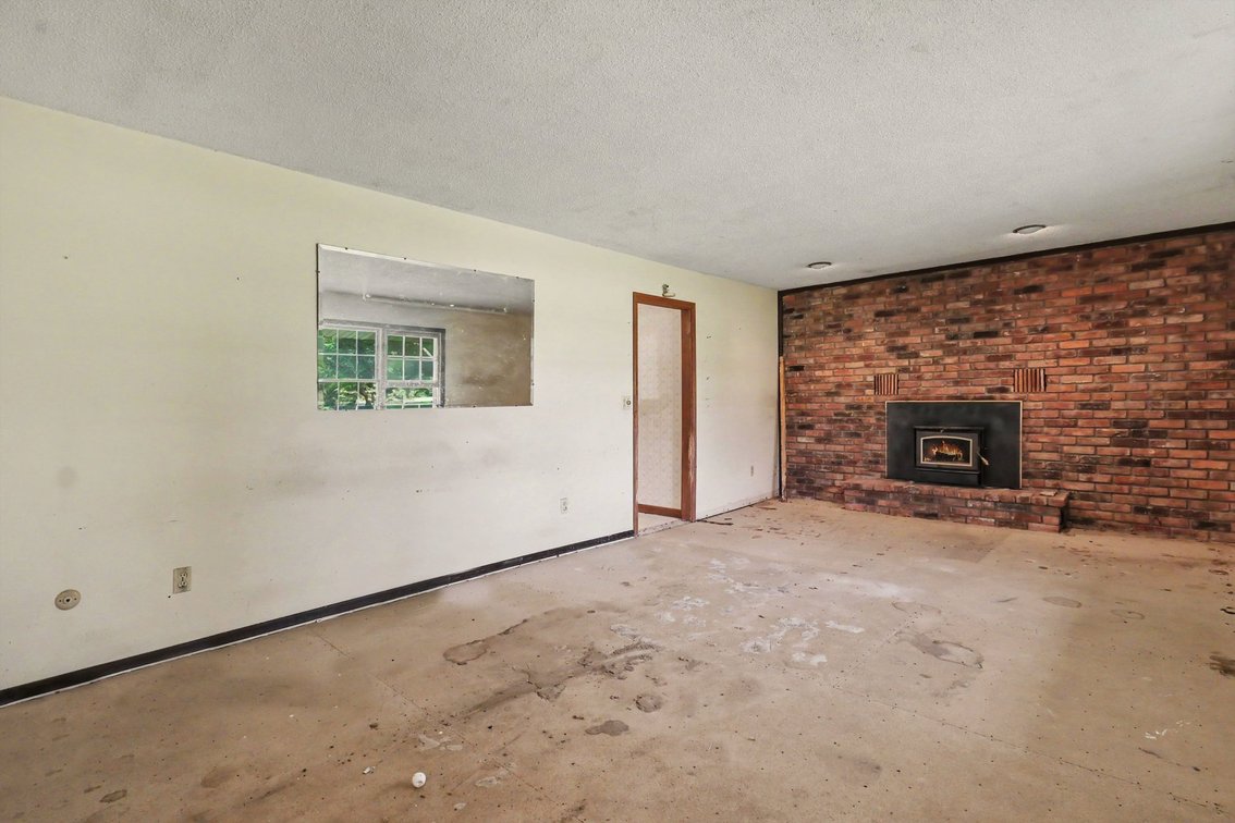 Image for MINIMUM BID AUCTION $149,000! 210 N. North Curtice Road
