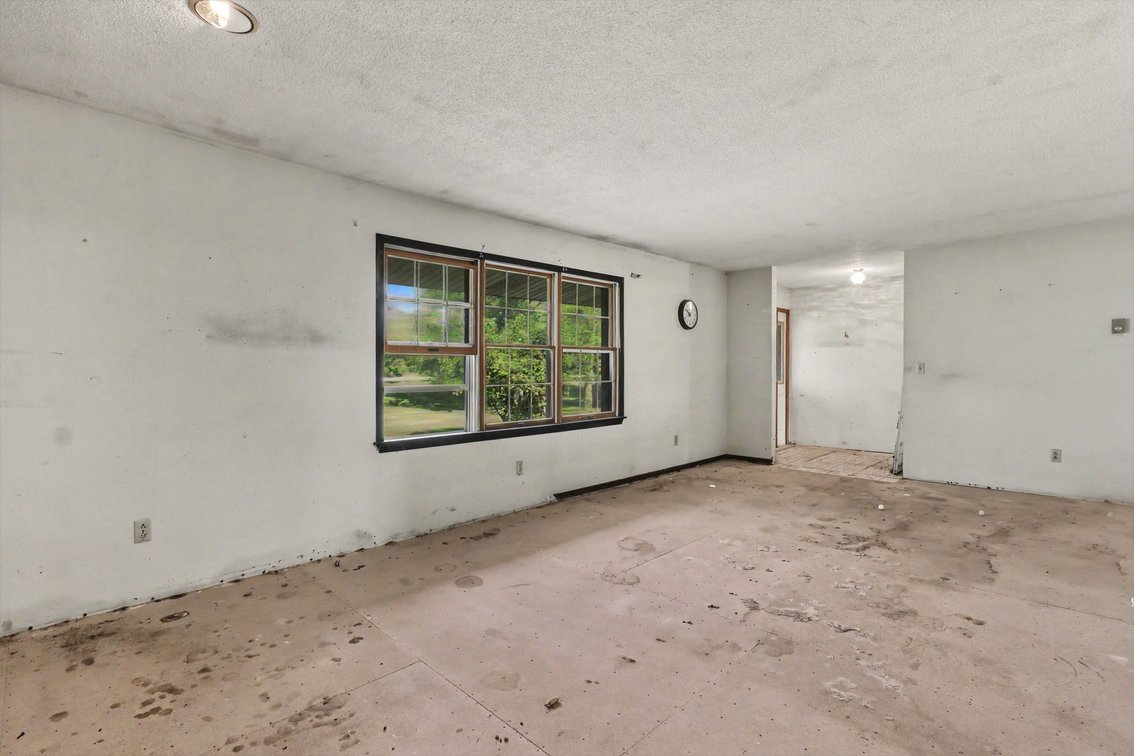 Image for MINIMUM BID AUCTION $149,000! 210 N. North Curtice Road