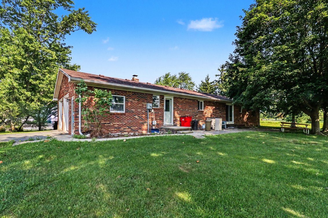 Image for MINIMUM BID AUCTION $149,000! 210 N. North Curtice Road