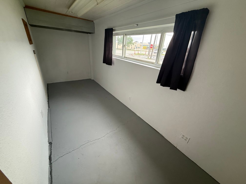 Image for MINIMUM BID AUCTION $75,000! 257 Mason St