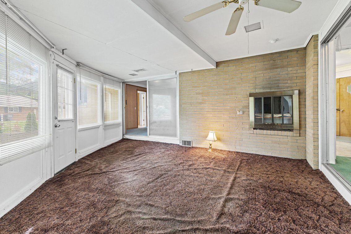 Image for MINIMUM BID AUCTION $119,000! 3739 S Beverly Hills Dr