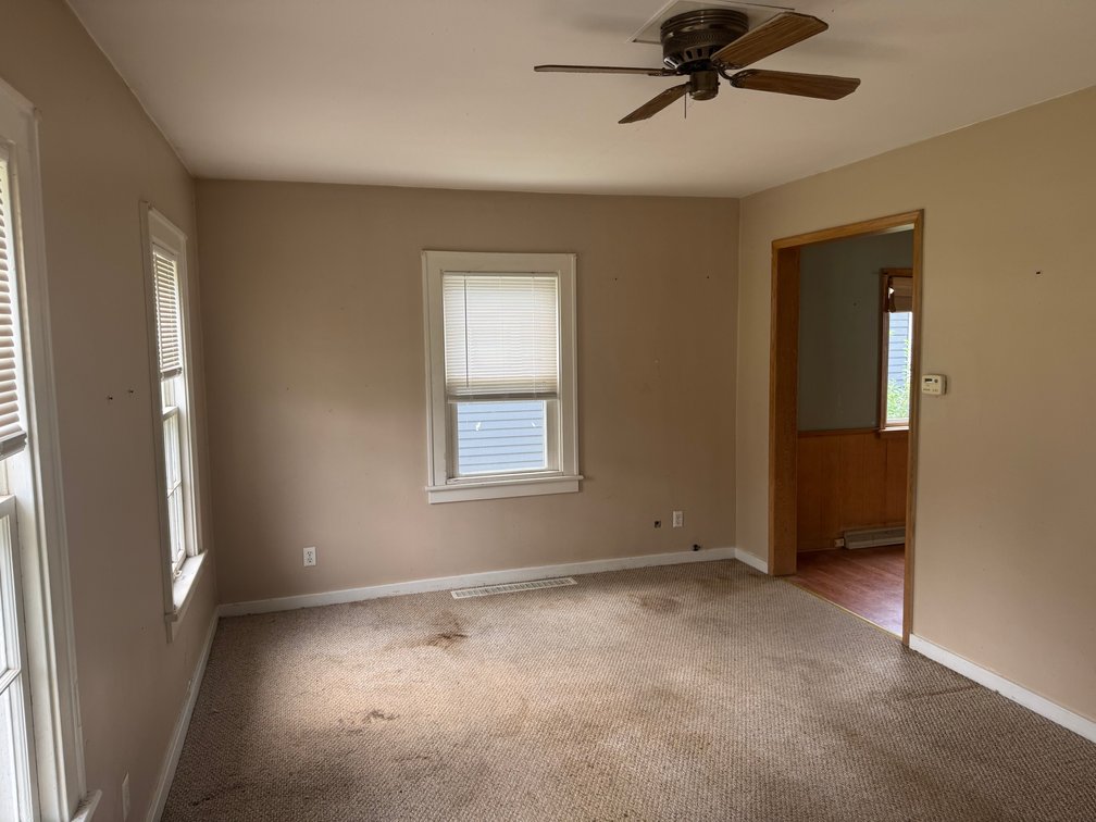 Image for MINIMUM BID AUCTION $99,000! 847 Walnut St