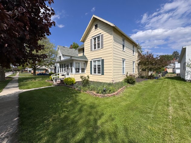 Image for MINIMUM BID AUCTION $125,000! 205 S Patterson St