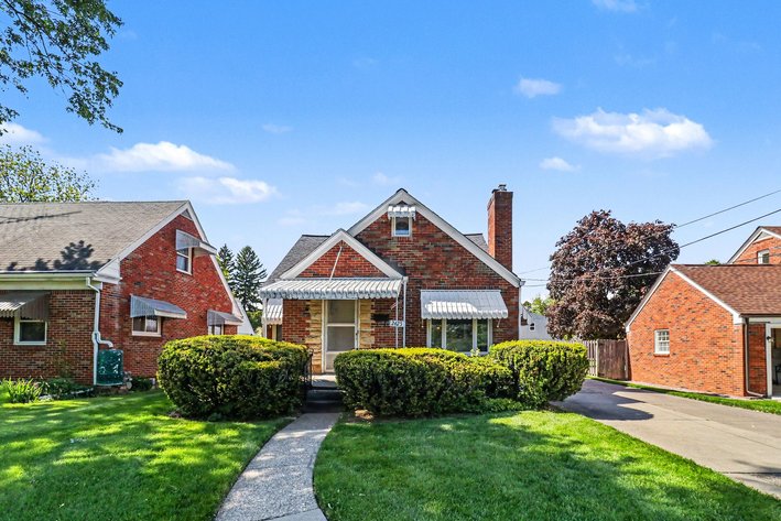 Image for MINIMUM BID AUCTION $199,000! 2425 River Rd