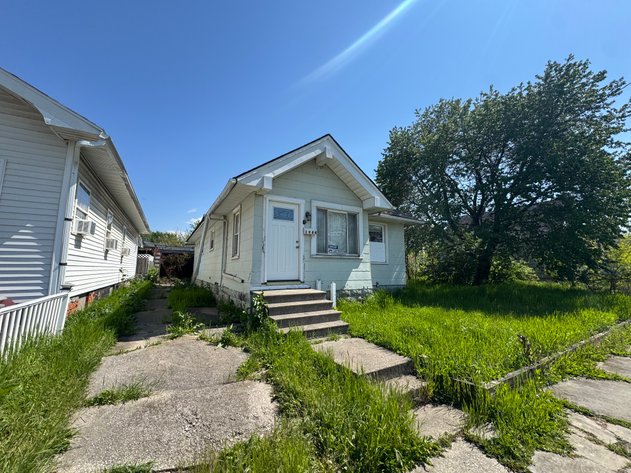 Image for ABSOLUTE AUCTION! 1944 N Michigan St