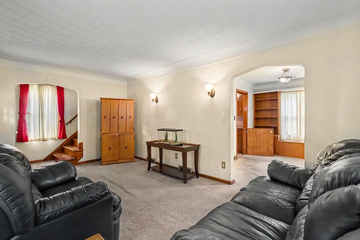 Image for MINIMUM BID AUCTION $75,000! 1204 Hawk St