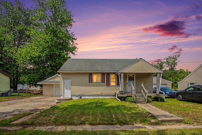 Image for MINIMUM BID AUCTION $89,000! 10909 Maple St