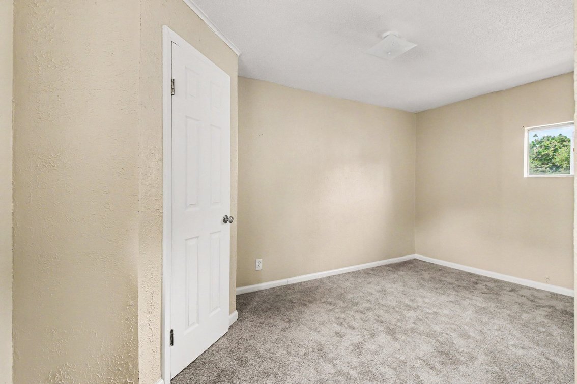 Image for MINIMUM BID AUCTION $89,000! 10909 Maple St