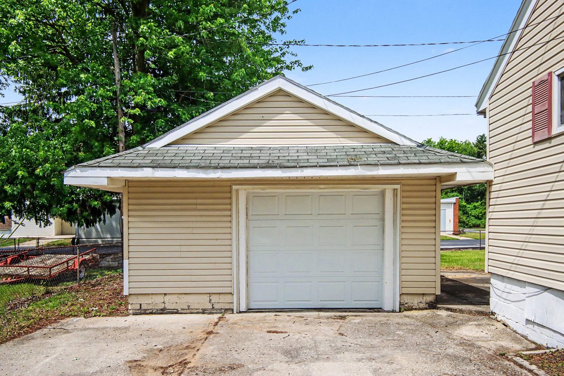Image for MINIMUM BID AUCTION $89,000! 10909 Maple St
