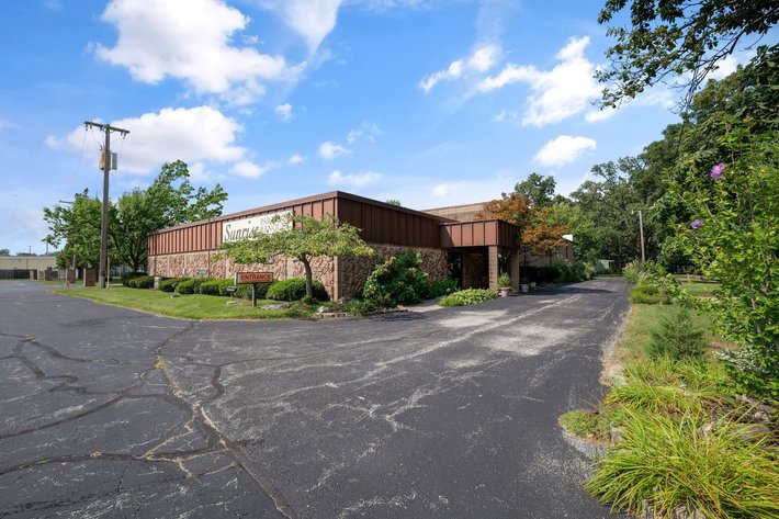 Image for TURN-KEY BUSINESS AUCTION! 1460 Woodville Rd