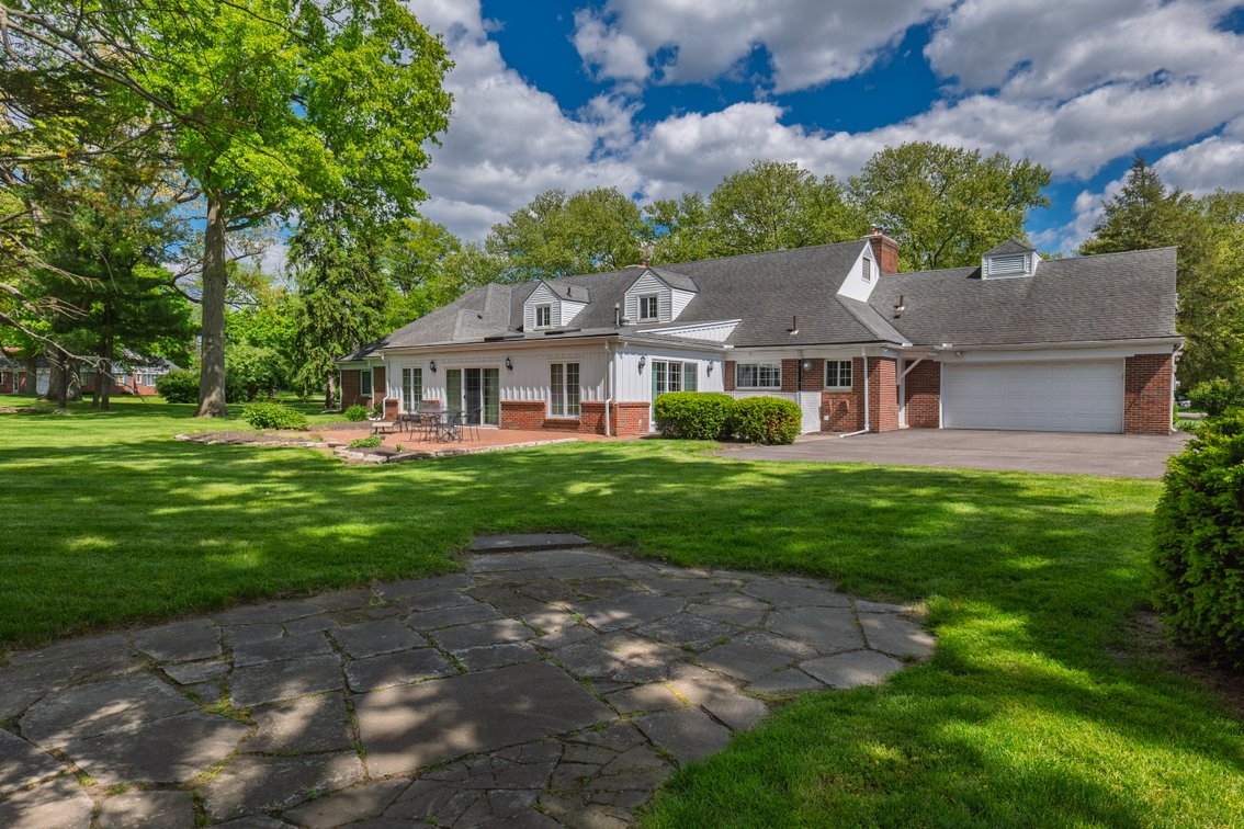 Image for REAL ESTATE AUCTION! 2953 Westchester Rd
