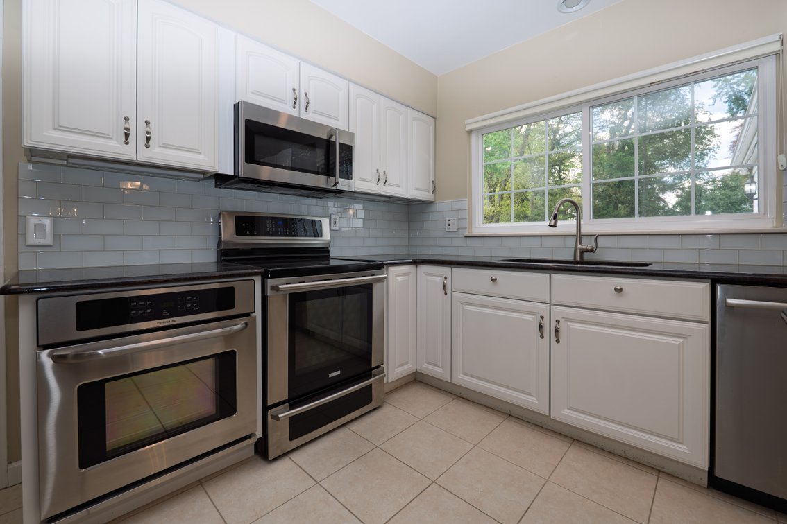 Image for REAL ESTATE AUCTION! 2953 Westchester Rd