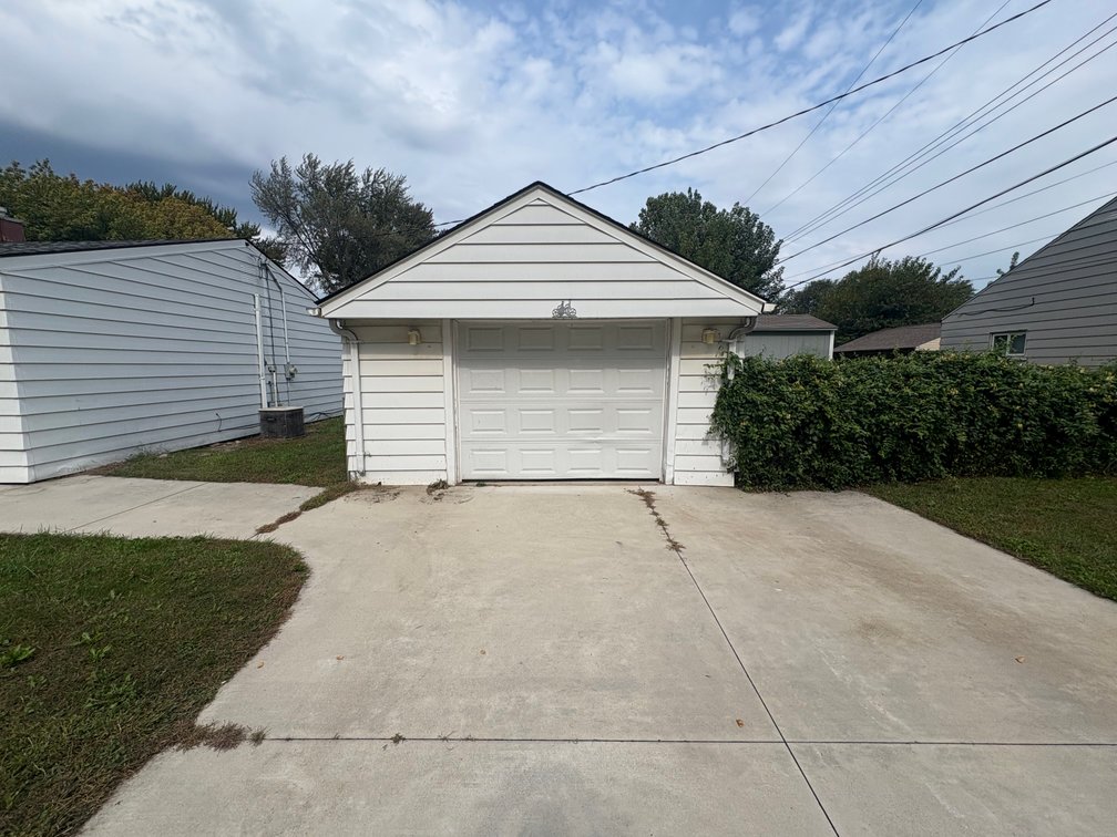 Image for MINIMUM BID AUCTION $49,000! 2530 South Ave
