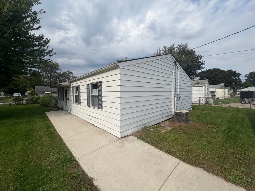 Image for MINIMUM BID AUCTION $49,000! 2530 South Ave