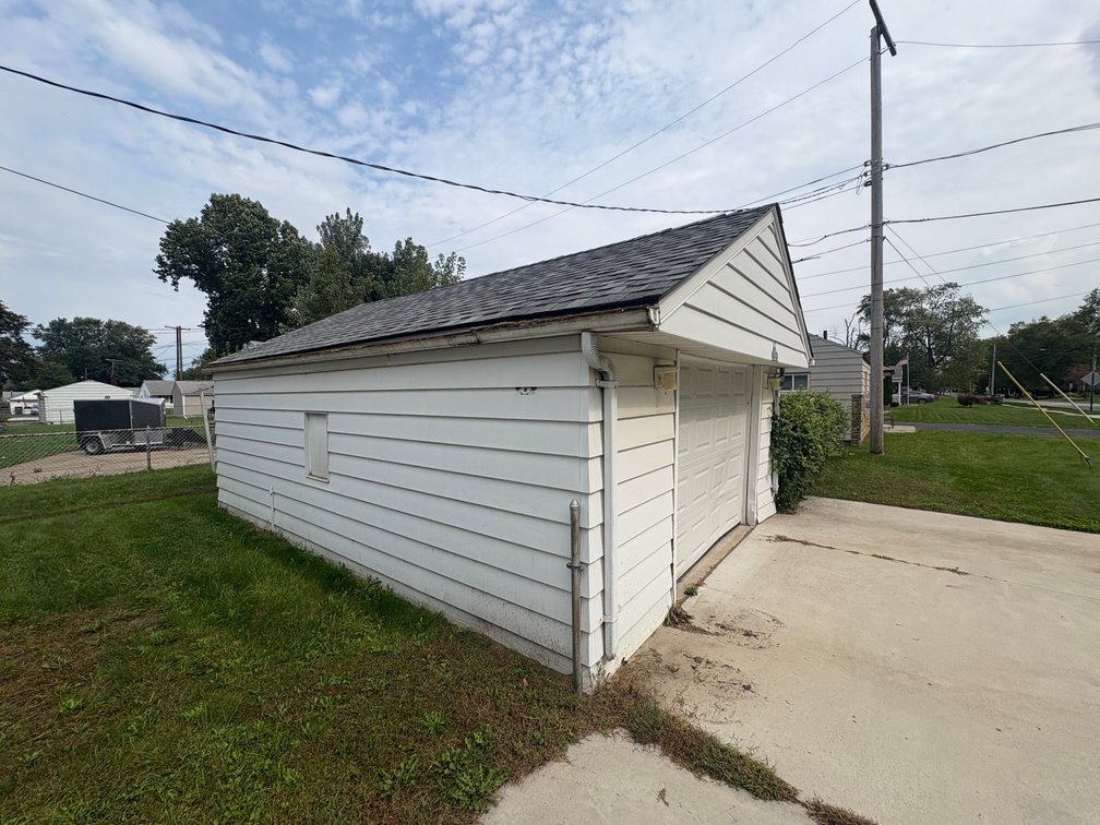 Image for MINIMUM BID AUCTION $49,000! 2530 South Ave