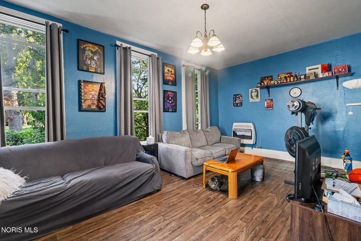 Image for MINIMUM BID AUCTION $40,000! 628 Orchard St