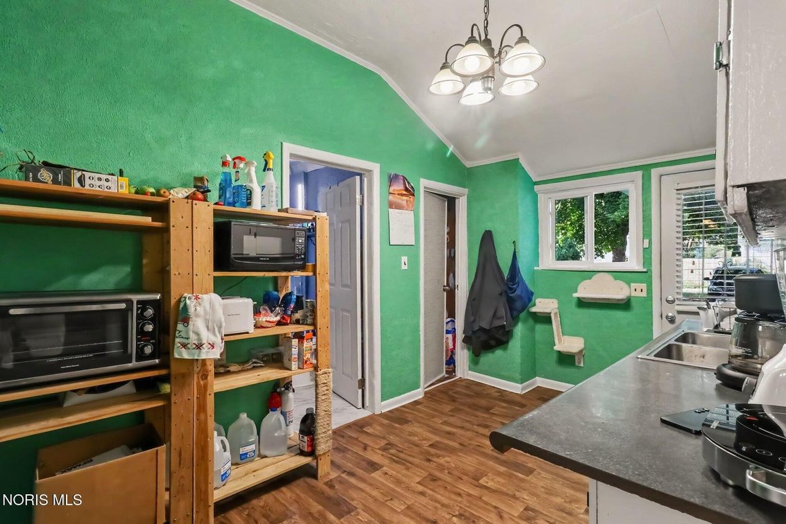 Image for MINIMUM BID AUCTION $40,000! 628 Orchard St