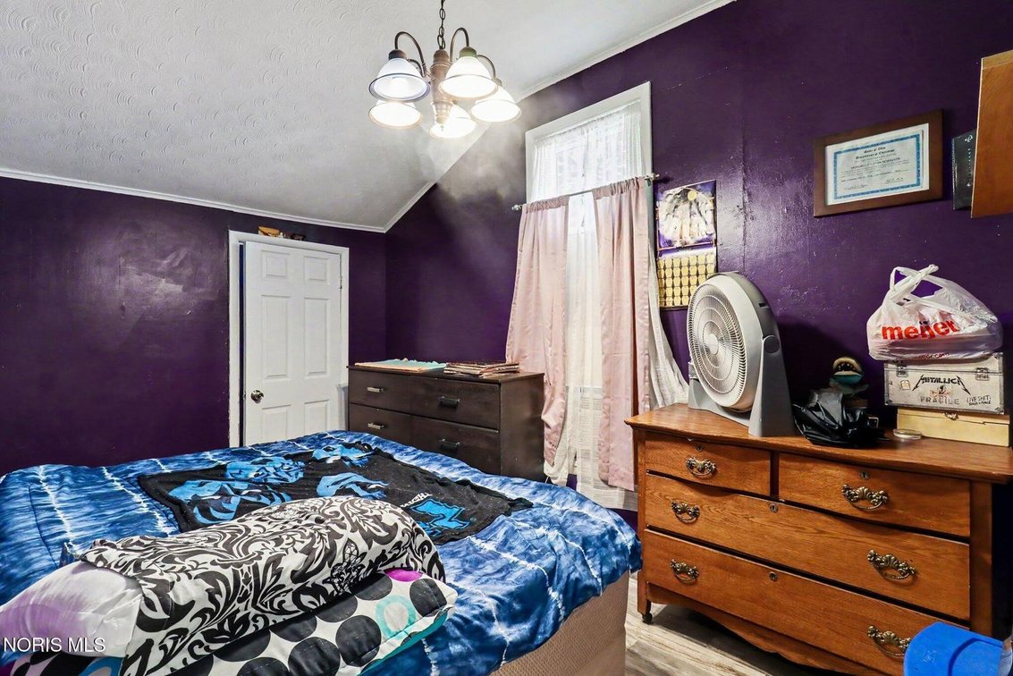 Image for MINIMUM BID AUCTION $40,000! 628 Orchard St