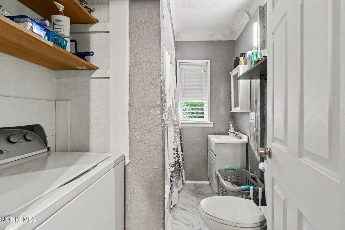 Image for MINIMUM BID AUCTION $40,000! 628 Orchard St