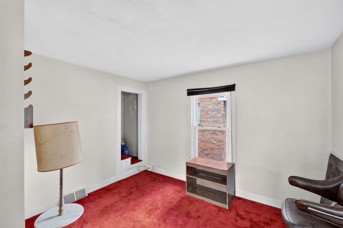 Image for MINIMUM BID AUCTION $50,000! 1825 Marne Ave