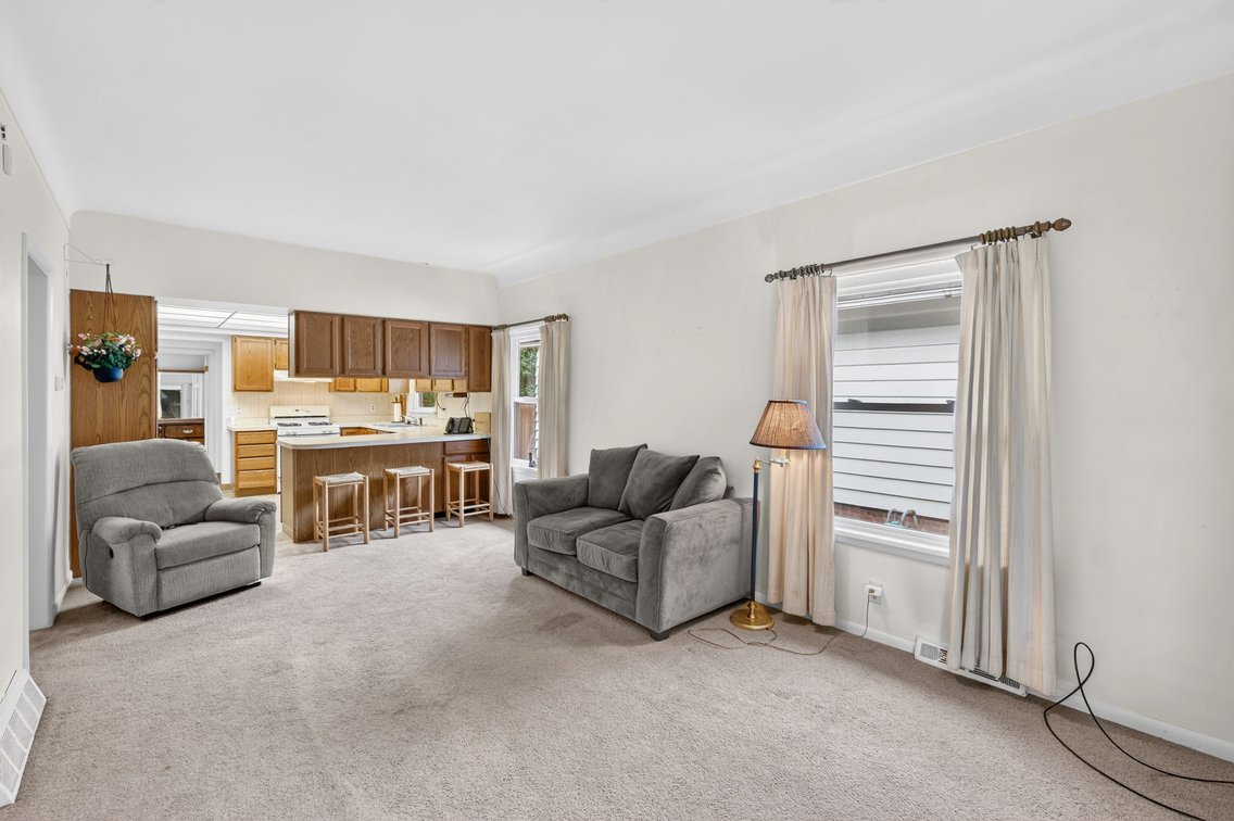 Image for MINIMUM BID AUCTION $50,000! 1825 Marne Ave
